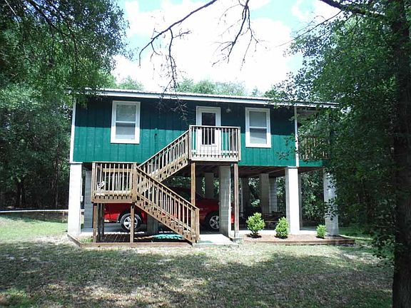2nd image of 358 NE Trestle Dr