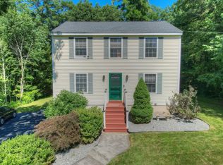 23 N Shore Rd, Sandown, NH 03873