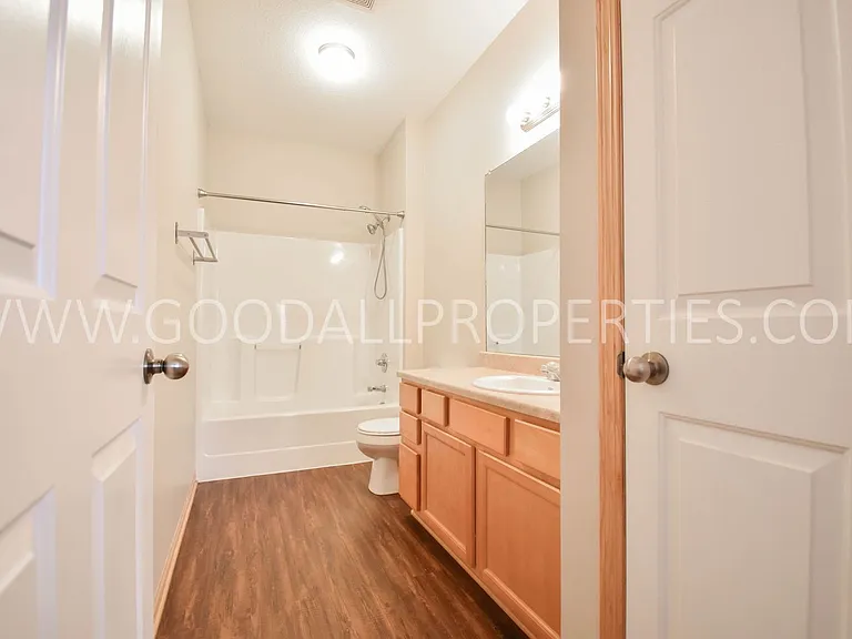 10320 Norfolk Dr #4 — Photo 12