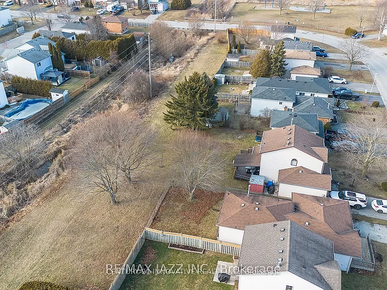 125 Peacock Blvd — Photo 24