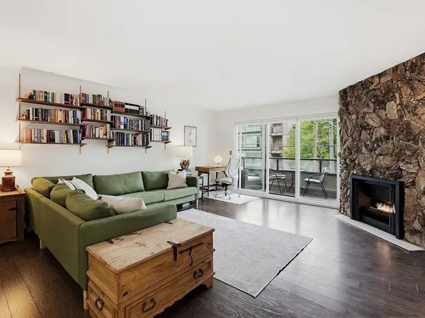 1266 W 13th Ave #310, Vancouver, BC V6H 1N6