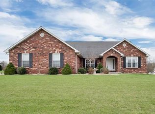 414 Catherine Ct, Columbia, IL 62236