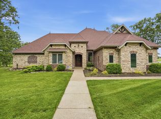329 Country Club Drive, Marshfield, MO 65706
