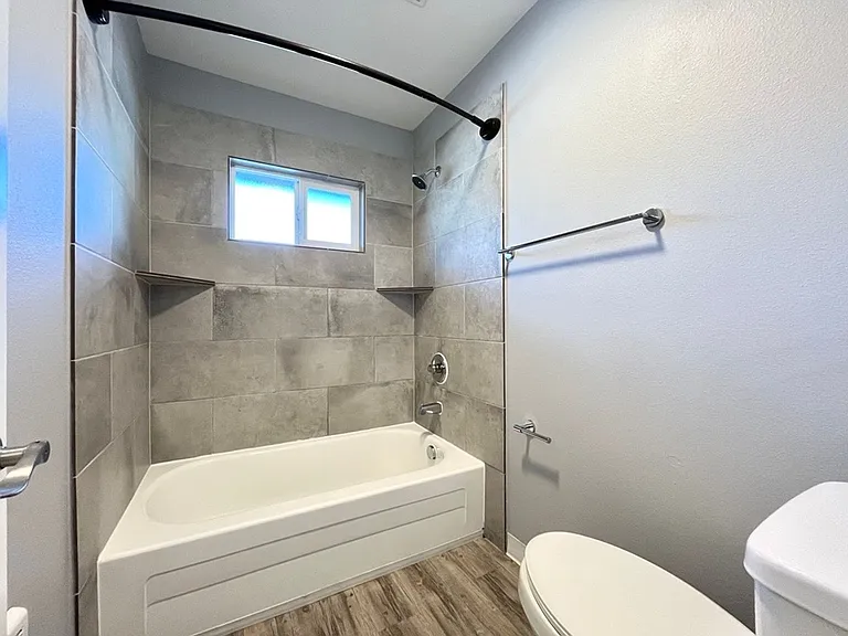 J3 Apartments — Photo 24