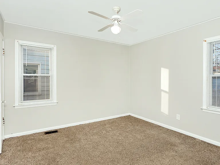 2318 Fisher St — Photo 11