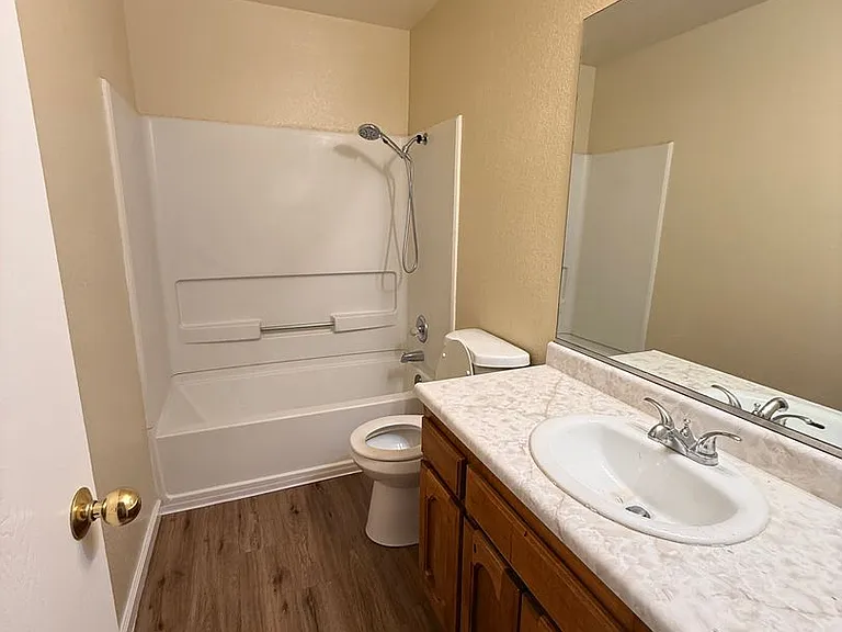 2816 Windsong Ave — Photo 14