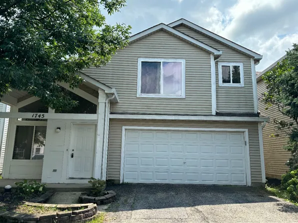 1745 Linden Park Ln, Aurora, IL 60504