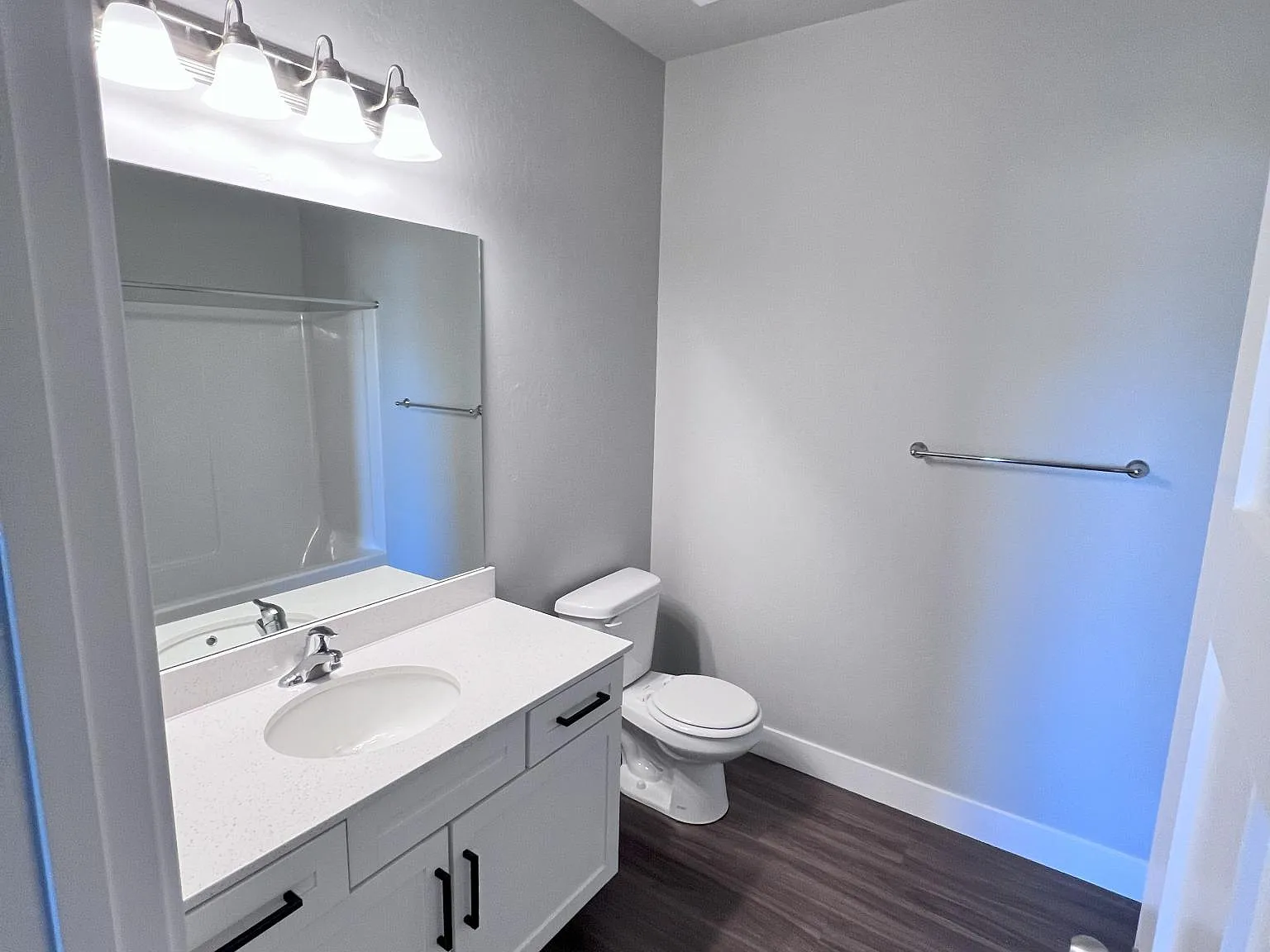 3 bed, 1295 sqft, $1,600 — Photo 3