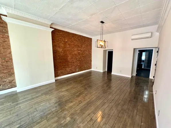 864 Broadway APT 2, New York, NY 10003