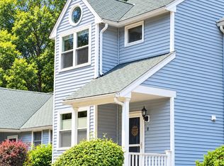 8 Bucky Dr UNIT 8, Bellingham, MA 02019
