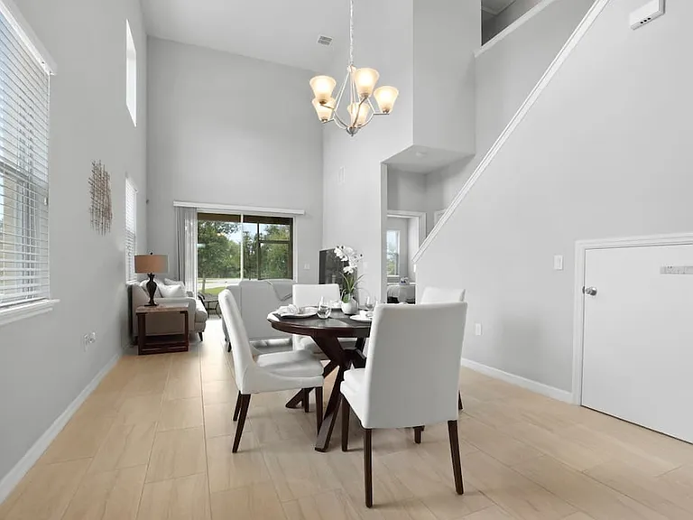 Lennox Dale Ln — Photo 6