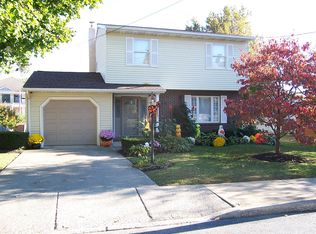 742 Walnut St, Emmaus, PA 18049