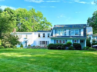 2 Meadowbrook Rd, Darien, CT 06820