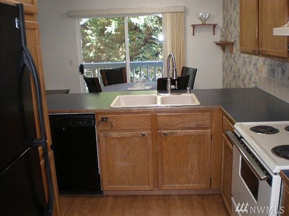 3rd image of 20617 28th Ave W APT E6