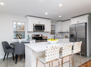 13 Thornton Rd, Holbrook, MA 02343