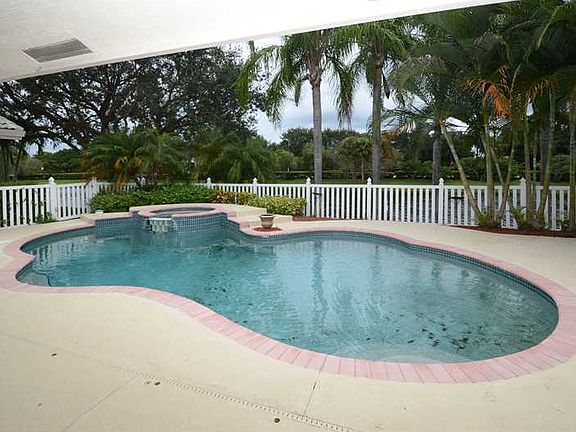 3rd image of 5712 NW 46th Dr