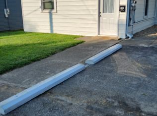 205 S 16th St #A, Petersburg, IN 47567