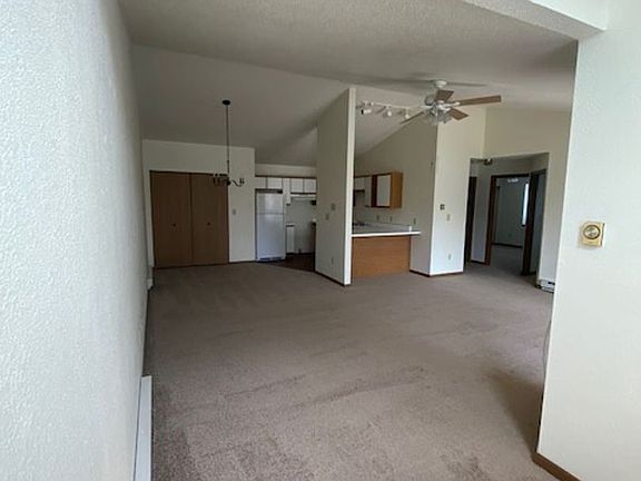 2nd image of 480-500 W Juneau St #4