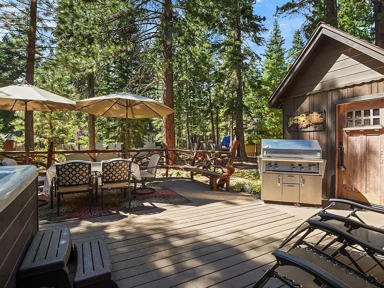 5627 Victoria Rd — Photo 23