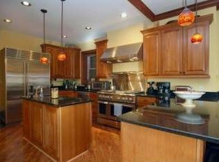 1251 W Webster Ave, Chicago, IL 60614