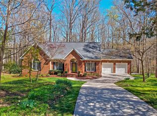 17916 Pages Pond Ct, Davidson, NC 28036