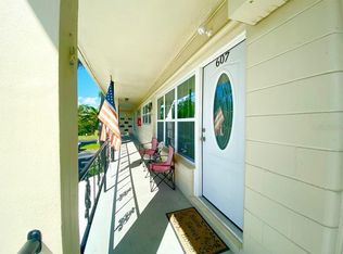4153 57th St N APT 607, Kenneth City, FL 33709