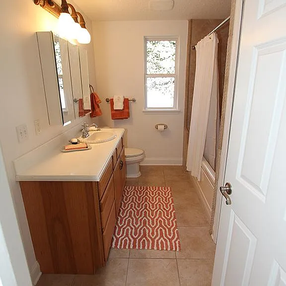 2379 Seminole Rd — Photo 9