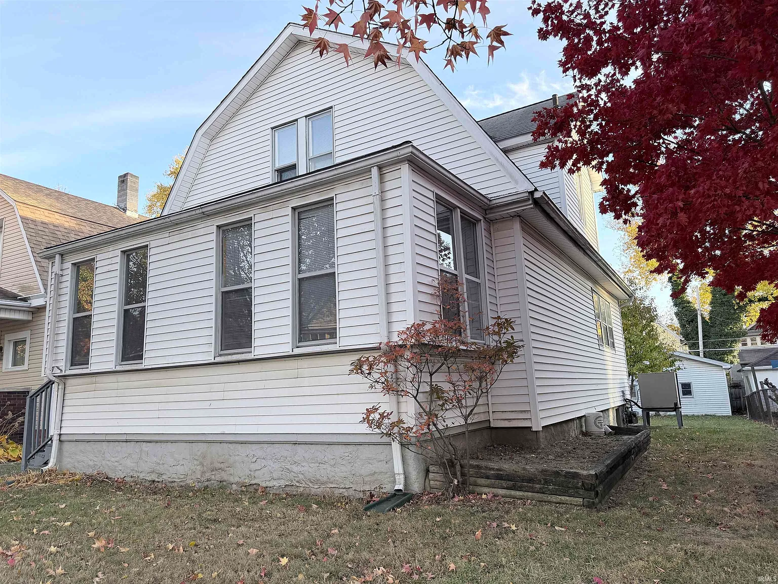 925 Cottage Ave photo 1