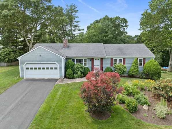 63 Elijah Childs Ln, Barnstable, MA 02630