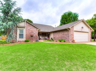 117 Goldsborough Rd, Midwest City, OK 73130