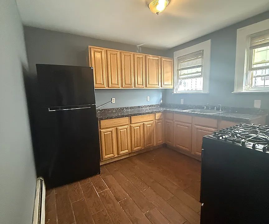 1st image of 300 Myrtle Ave #6C