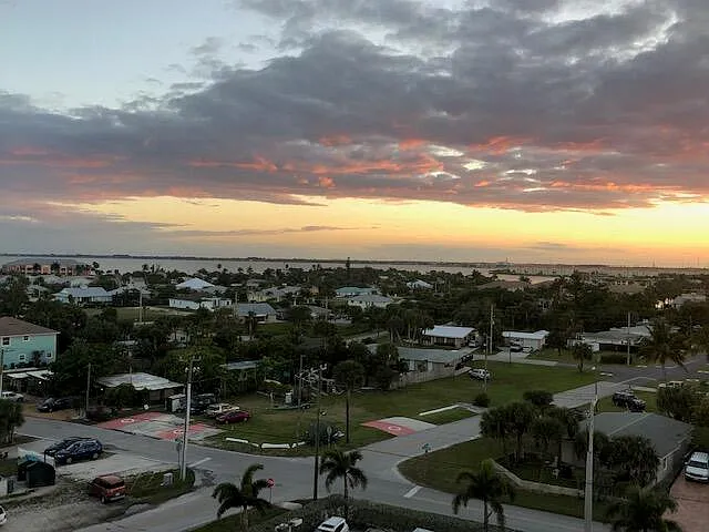 355 S Ocean Dr #807 — Photo 33
