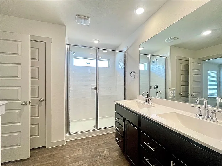 110 Krause Springs Dr — Photo 18