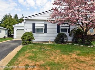 20 Augusta Ct, Toms River, NJ 08757