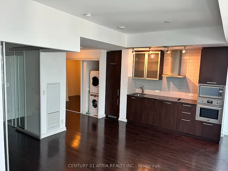 14 York St #3212 — Photo 3