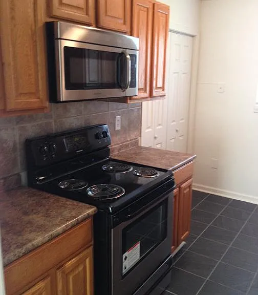 1130 Cates St — Photo 13