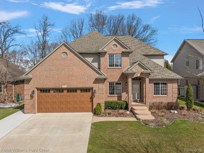 35131 Newport Dr, New Baltimore, MI, 48047