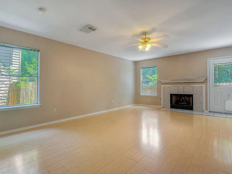 7 Newberry Trail Ct — Photo 15