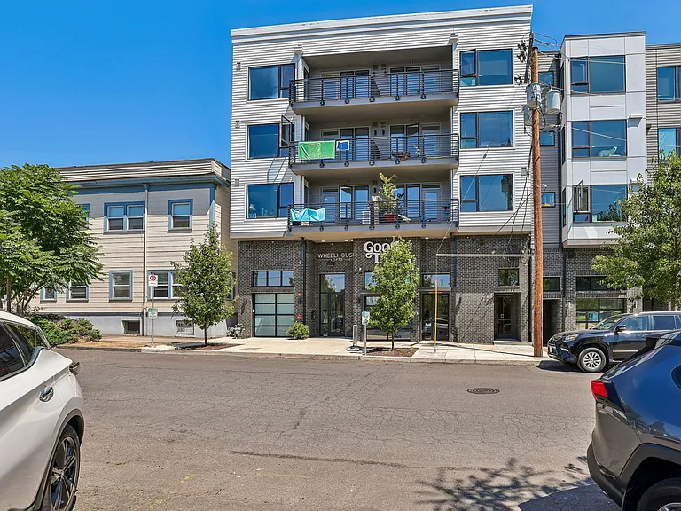 Wheelhouse Lofts 2 — Photo 77