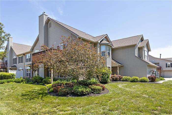 1st image of 428 Creekwood Dr Unit 210