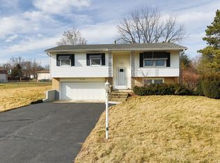 108 Oak St, Bloomingdale, IL 60108