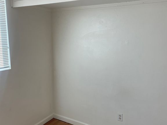 4th image of 307 E Heald Ave #3
