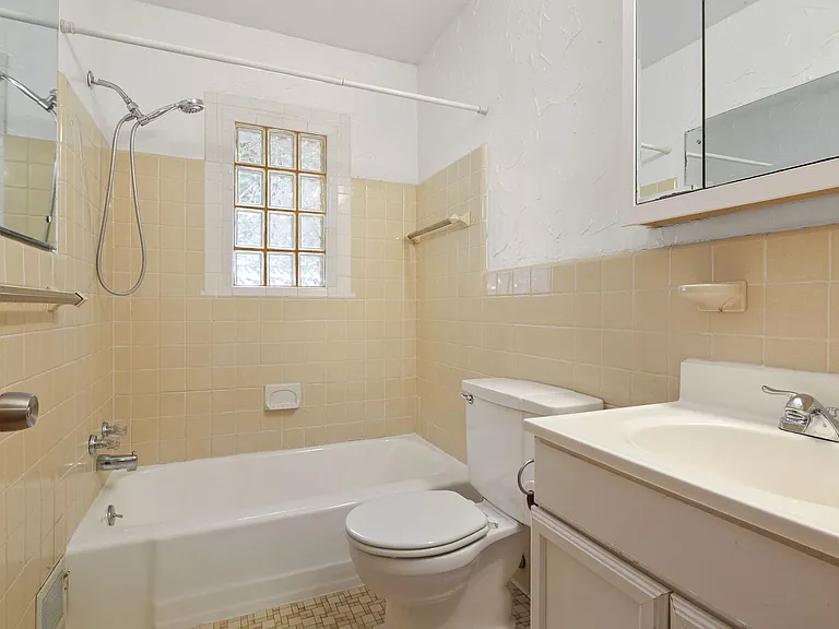 4943-4945 Sheridan Ave S — Photo 9