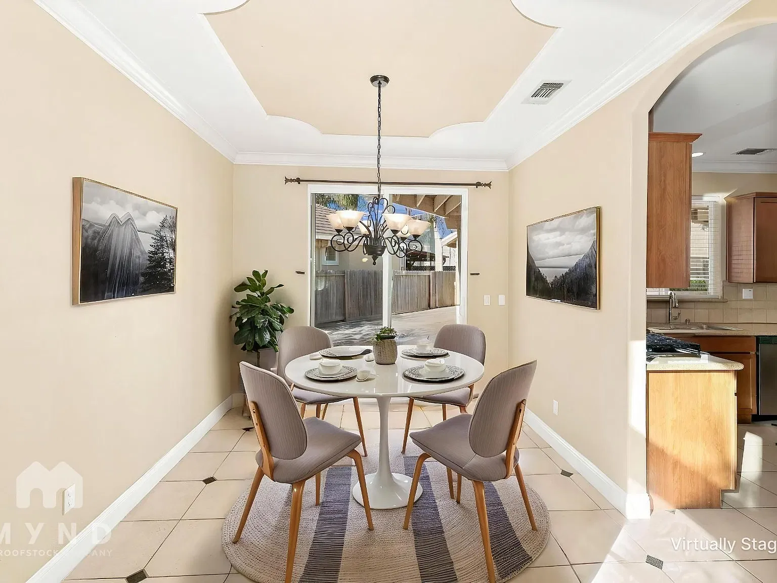 4 bed, 3.0 bath, 2561 sqft, $3,499 — Photo 3