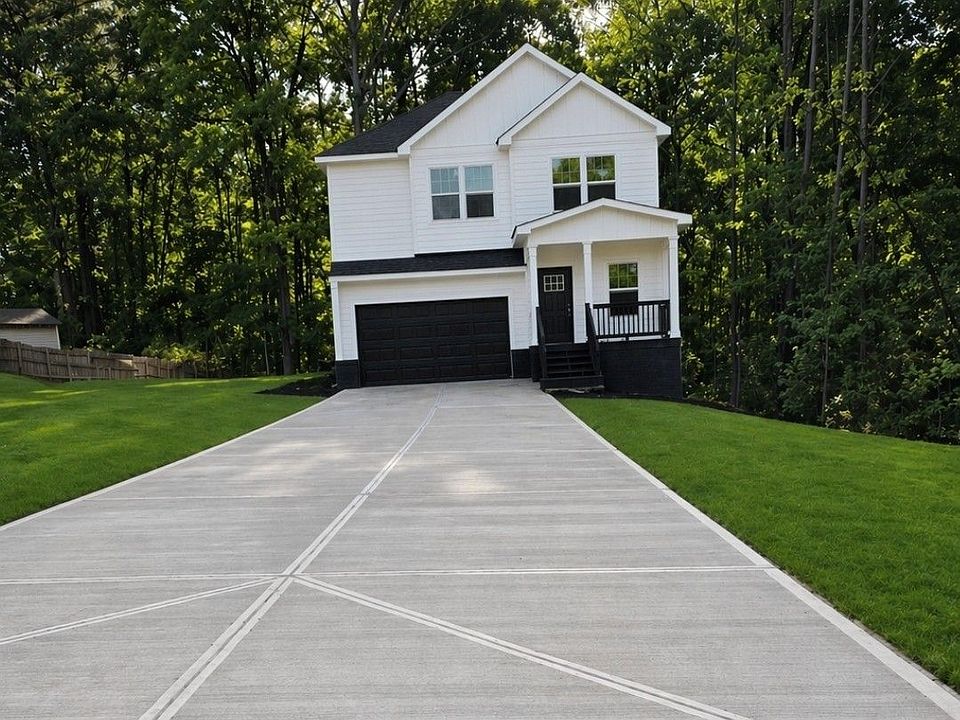 1st image of 131 Forest Pl