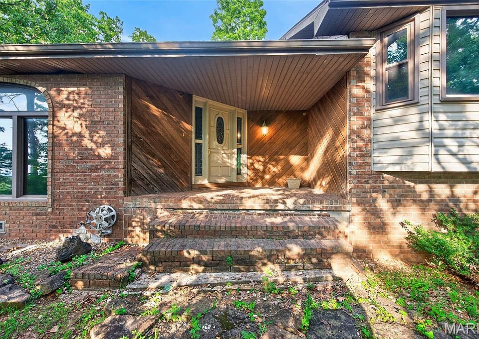 1st image of 468 White Clover Rd