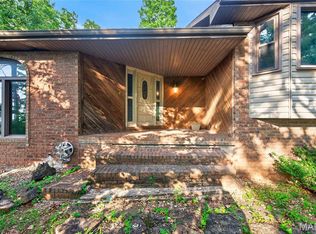 468 White Clover Rd, Strafford, MO 65757