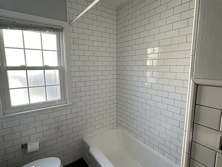 387 E Royal Forest Blvd — Photo 28