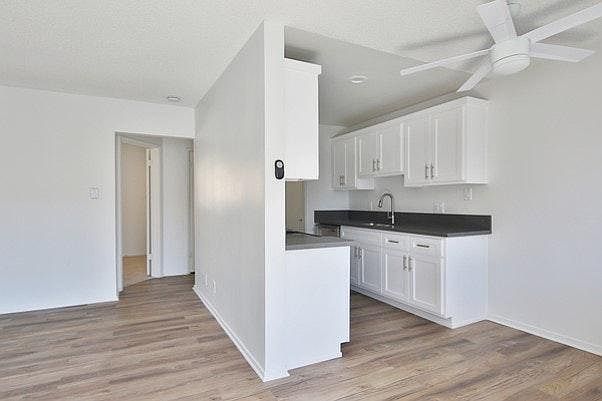 2nd image of 500 Junipero Ave #1X1