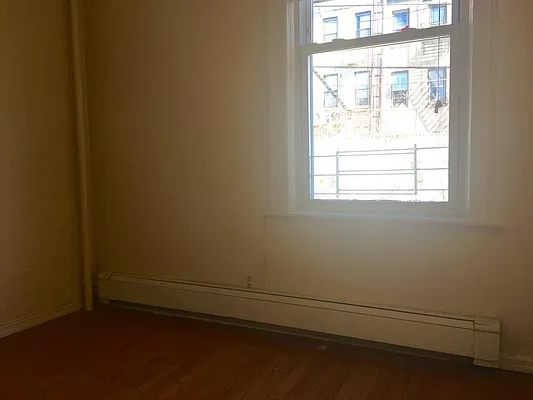 Rented by Keller Williams NYC | media 16
